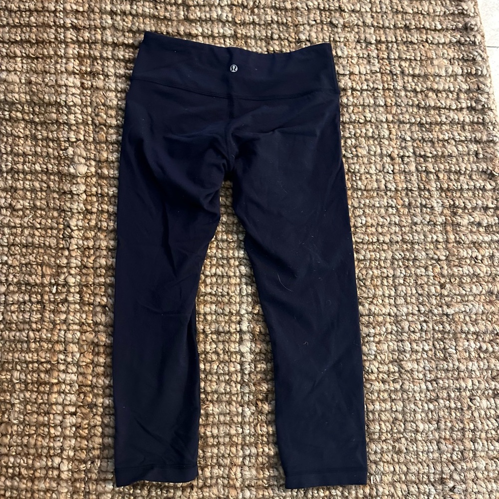 Lululemon leggings size 6